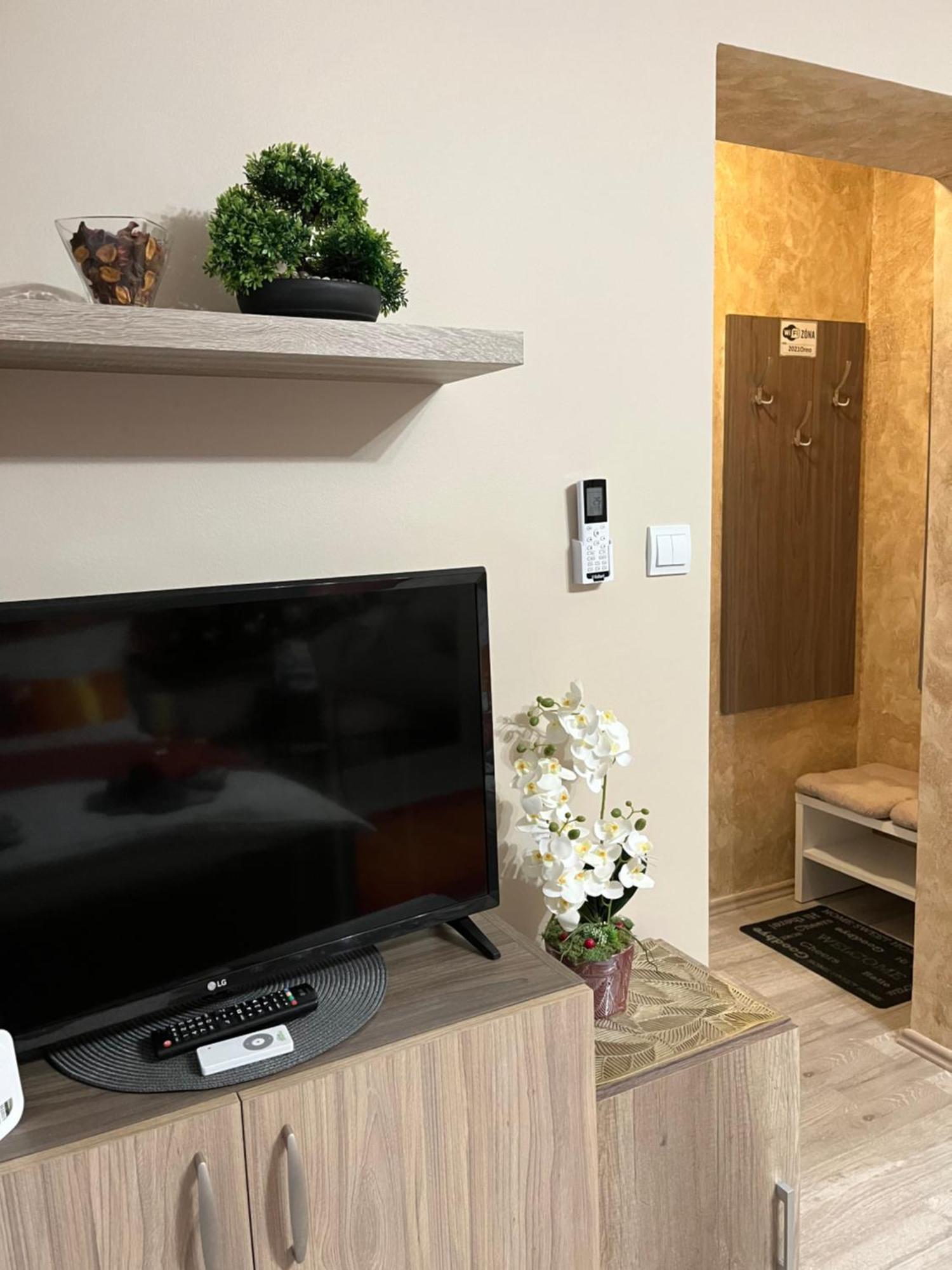 Oreo Apartman เอ็กเกอร์ ภายนอก รูปภาพ