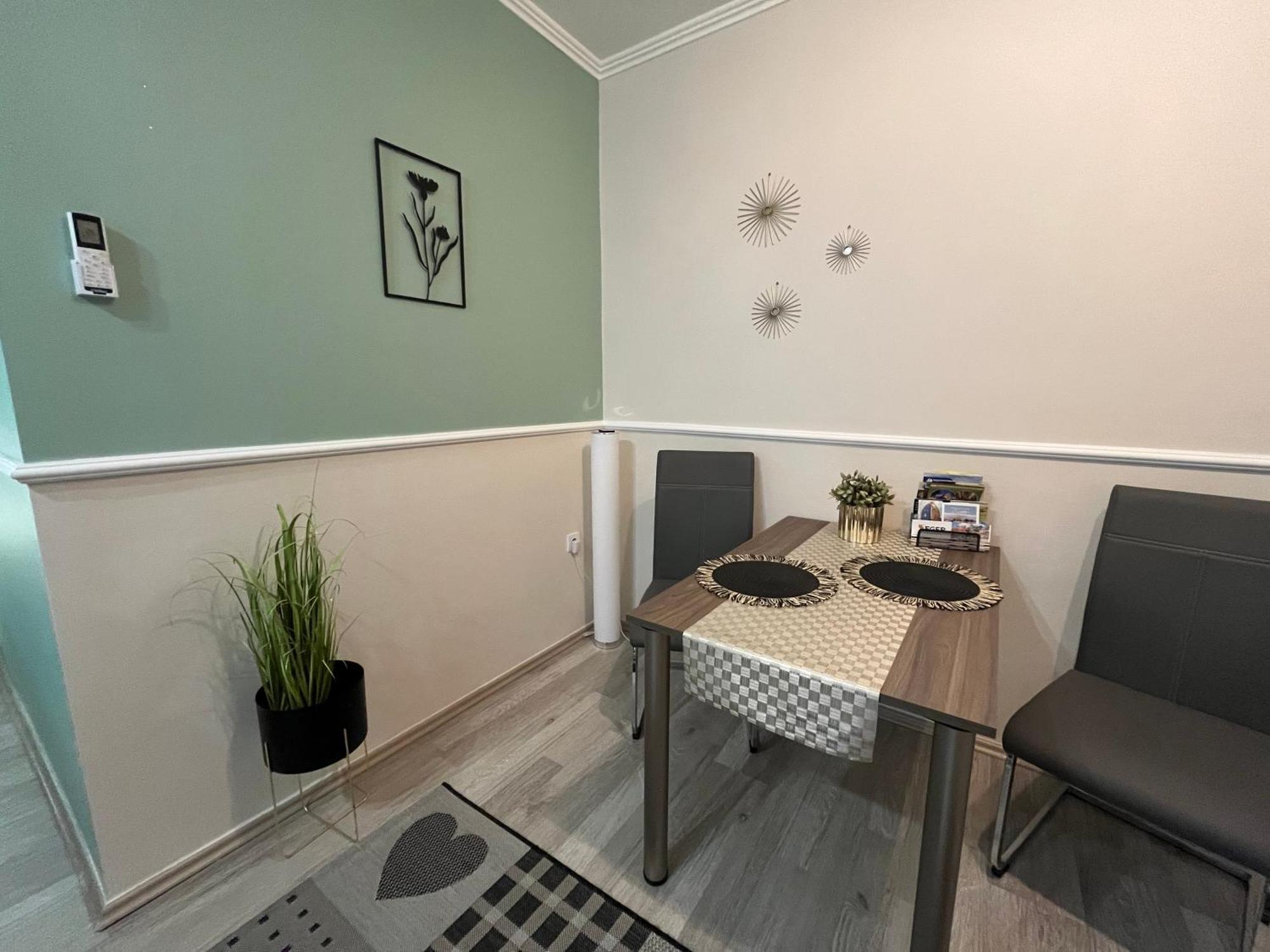 Oreo Apartman เอ็กเกอร์ ภายนอก รูปภาพ